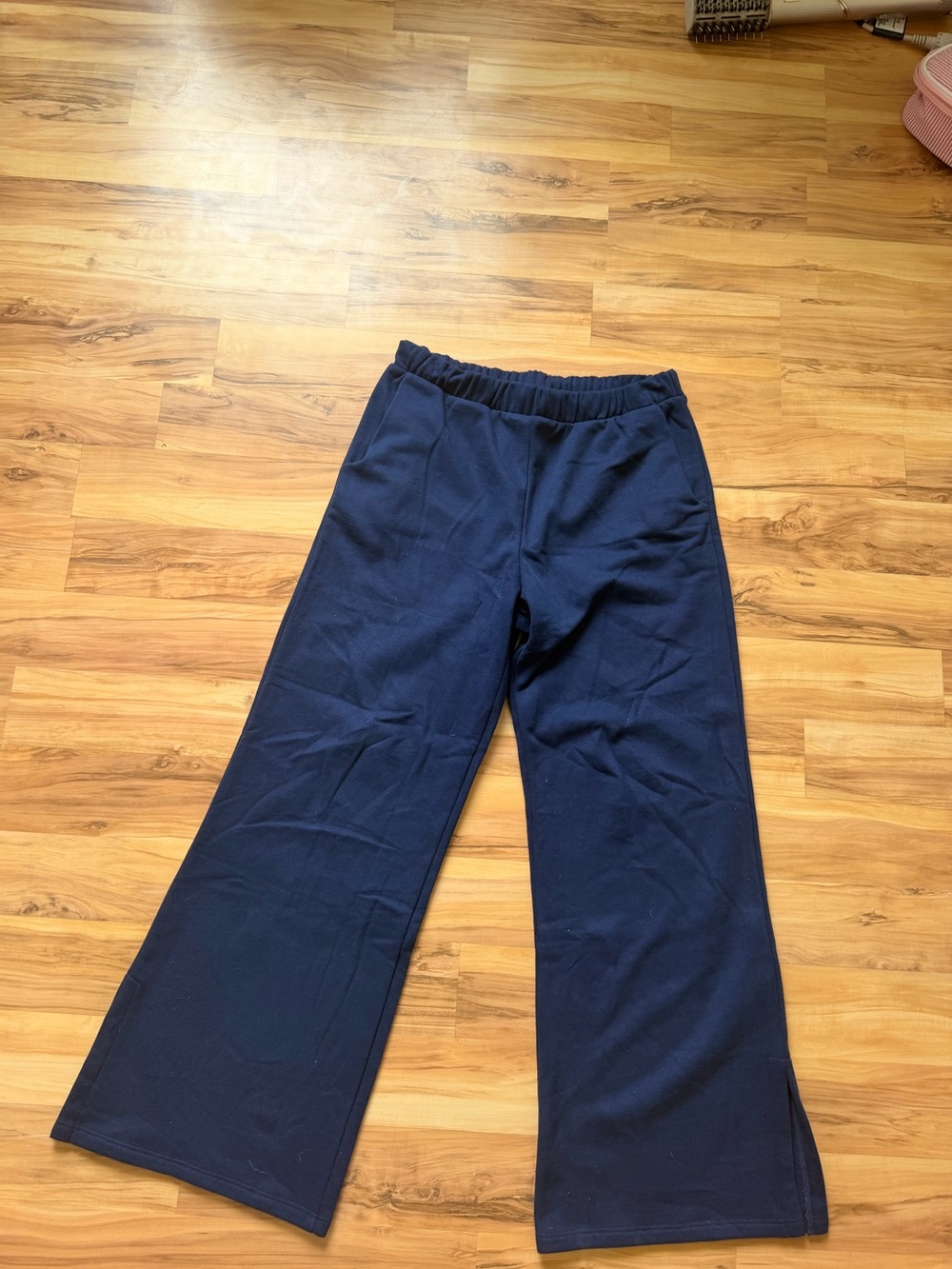 Beyond Yoga Navy Split-Hem Sweatpants